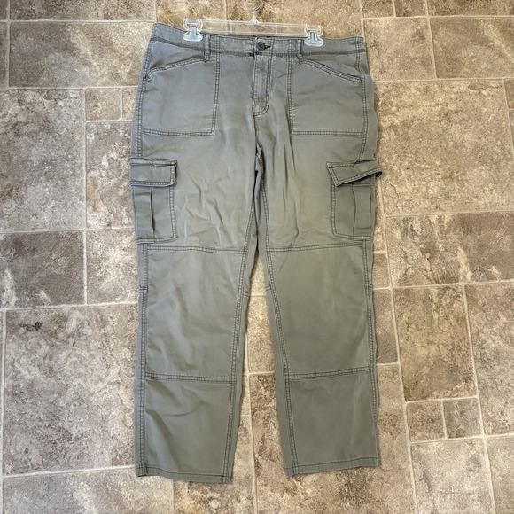 L.L. Bean Pants - L.L. Bean Favorite Fit Cargo Pants Women's 16 Dusty Olive Canvas Utility